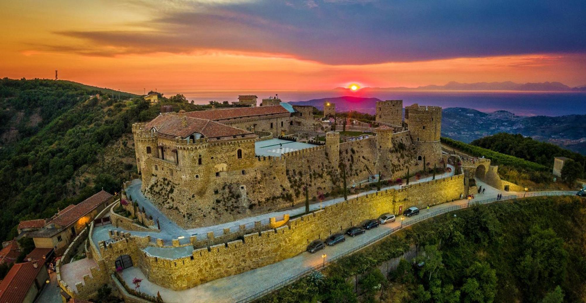 Castello Di Rocca Cilento Hotel Exterior foto